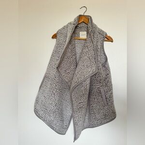 Thread & Supply Sherpa Fleece Vest Gray Waterfall Open Front Small